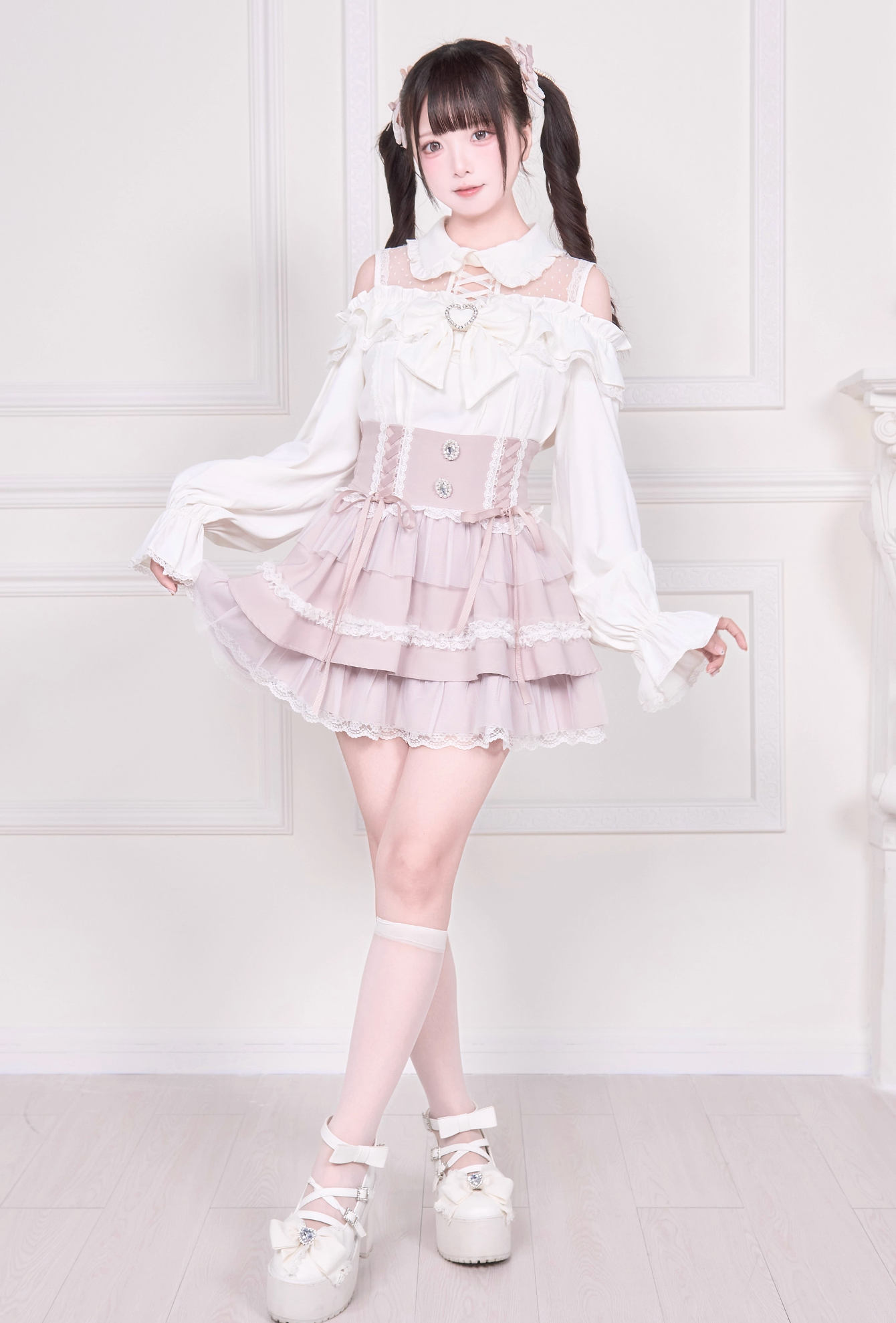 【予約商品】オフショルフリルリボンブラウス