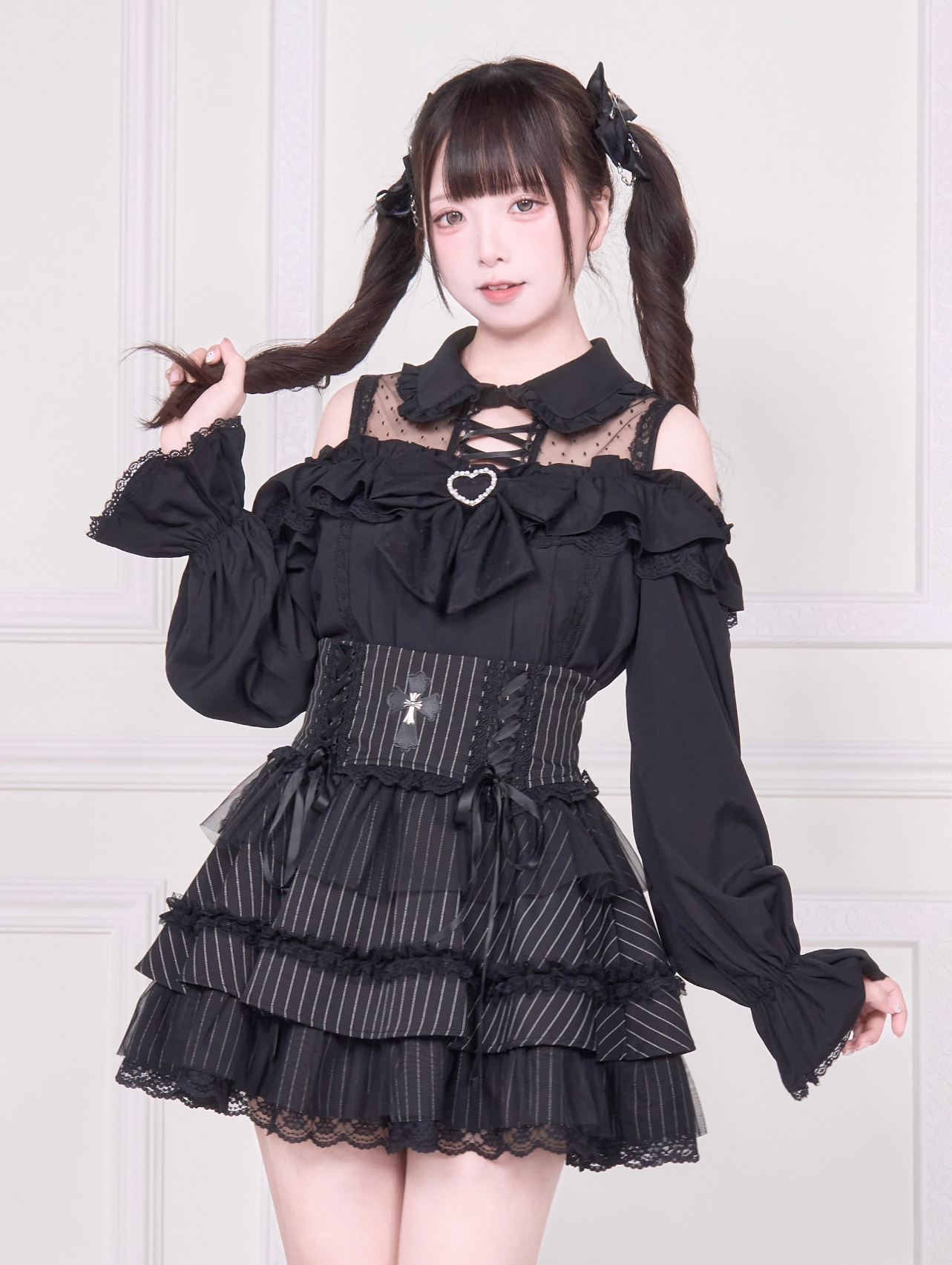 【予約商品】オフショルフリルリボンブラウス