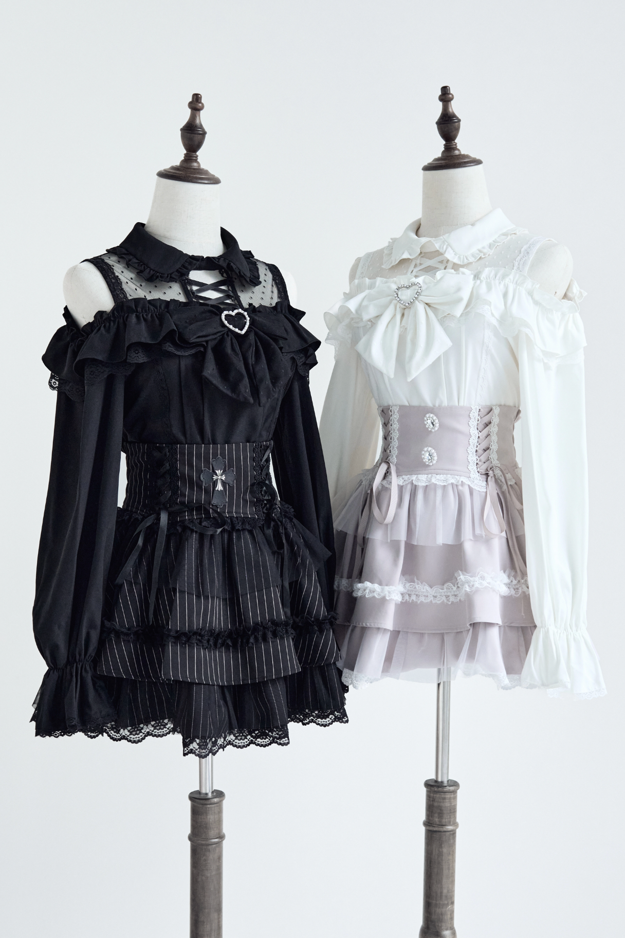 【予約商品】オフショルフリルリボンブラウス