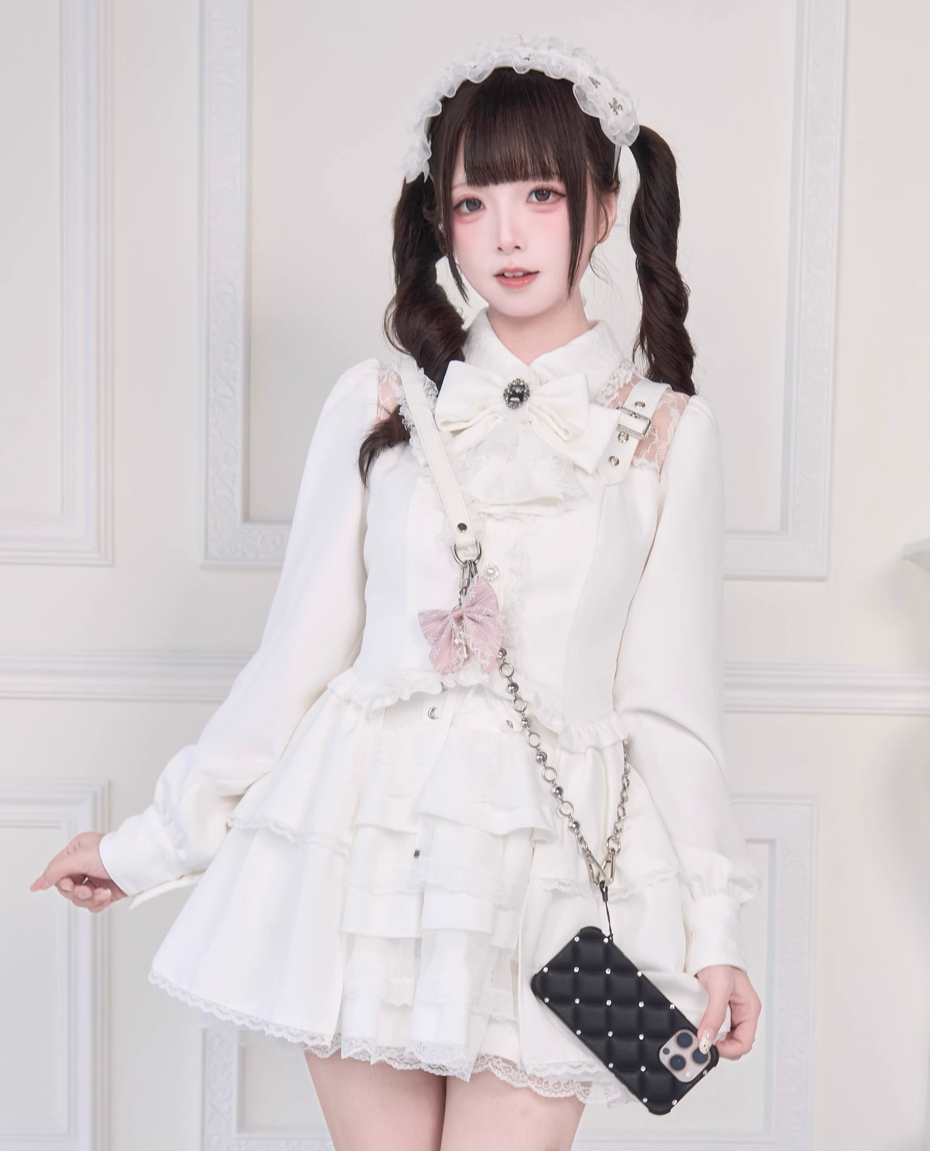 [Reservations] Lace Buckle Shoulder Long Tail Light Gothic Ribbon Shirt