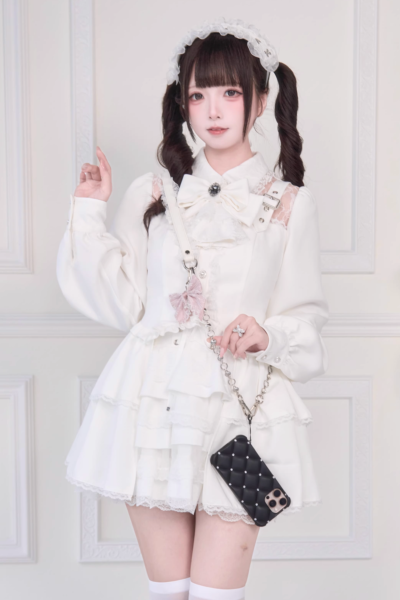 [Reservations] Lace Buckle Shoulder Long Tail Light Gothic Ribbon Shirt