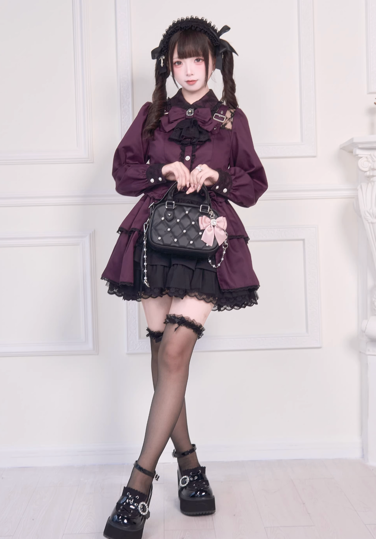 [Reservations] Lace Buckle Shoulder Long Tail Light Gothic Ribbon Shirt