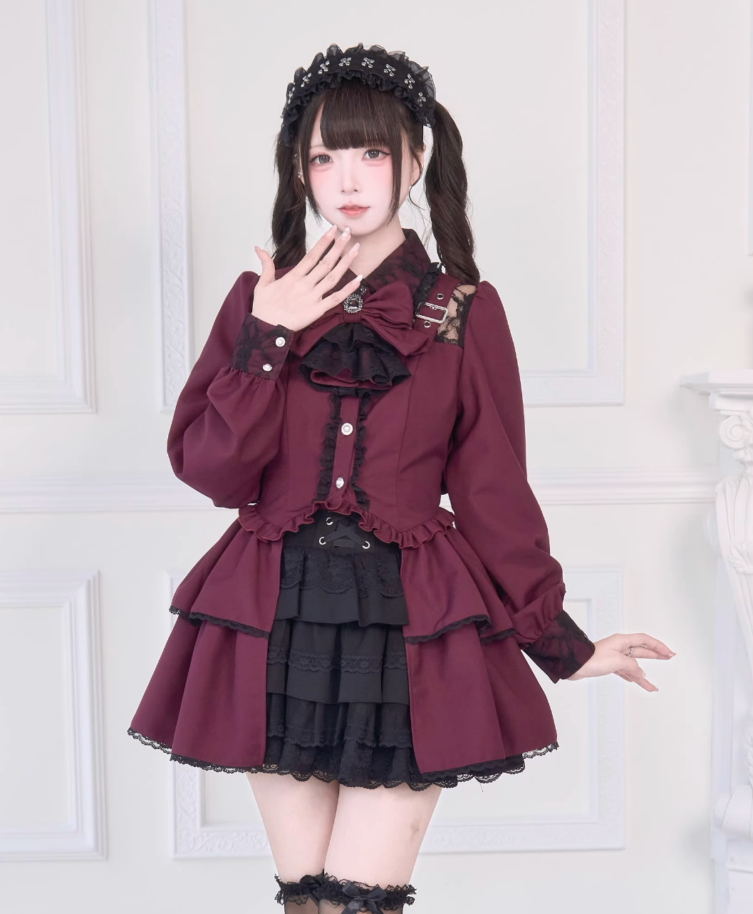 [Reservations] Lace Buckle Shoulder Long Tail Light Gothic Ribbon Shirt