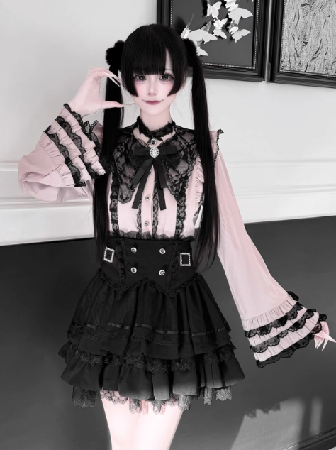 【1月7日予約締切】ジュエルリボンベルスリーブシャツ＋ブラックストライプティアードスカート＋セットアップ