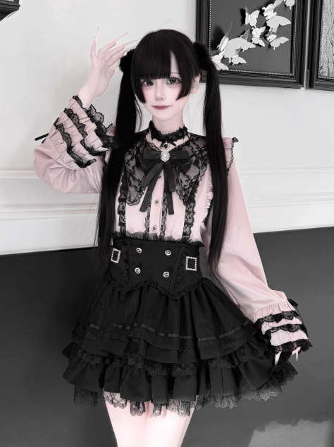 【1月7日予約締切】ジュエルリボンベルスリーブシャツ＋ブラックストライプティアードスカート＋セットアップ