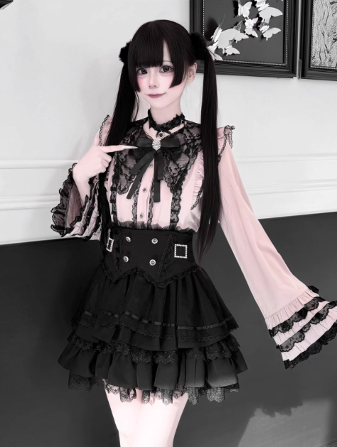 【1月7日予約締切】ジュエルリボンベルスリーブシャツ＋ブラックストライプティアードスカート＋セットアップ