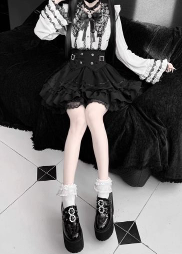 【1月7日予約締切】ジュエルリボンベルスリーブシャツ＋ブラックストライプティアードスカート＋セットアップ