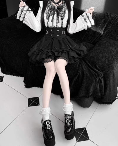 【1月7日予約締切】ジュエルリボンベルスリーブシャツ＋ブラックストライプティアードスカート＋セットアップ