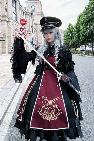 【6月28日予約締切】レッドブラック/ブルーブラックダークロリータゴールドエンブロイダリーテーラーカラーJKSドレス＋ネクタイ＋ウエストバッグ付きベルト