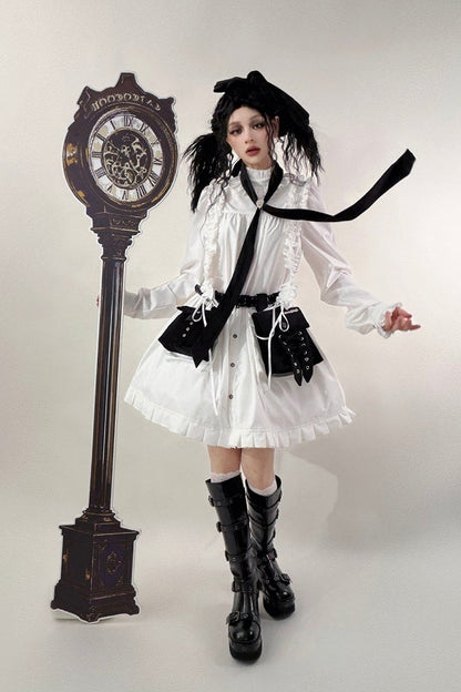 【11月6日予約締切】White/Black Gothic Lolita Drawstring Frill Strap Doll Dress