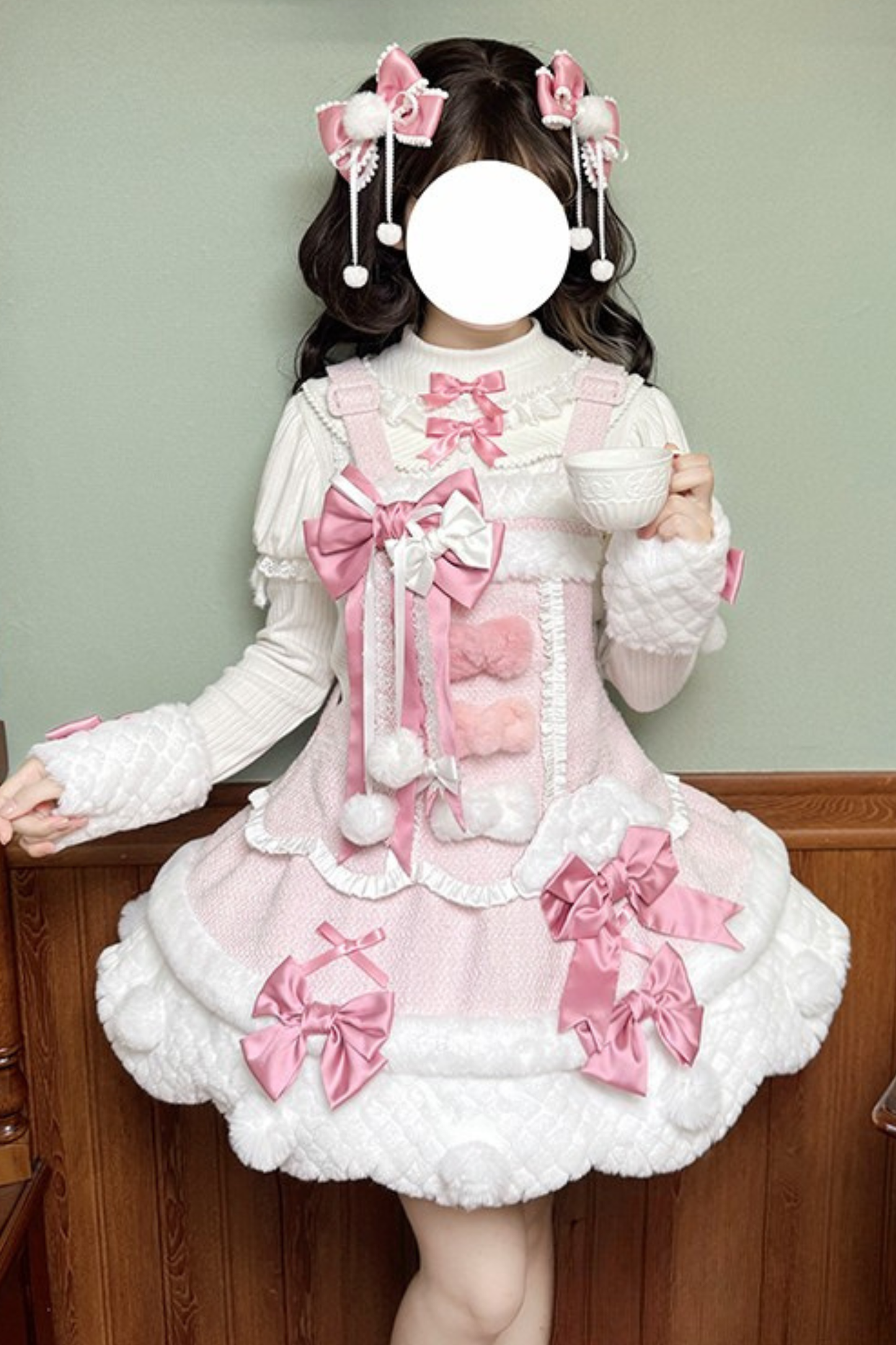 [Deadline for reservations: December 8] Floss Sugar Rabbit Fur Ball Ribbon Suspender Dress