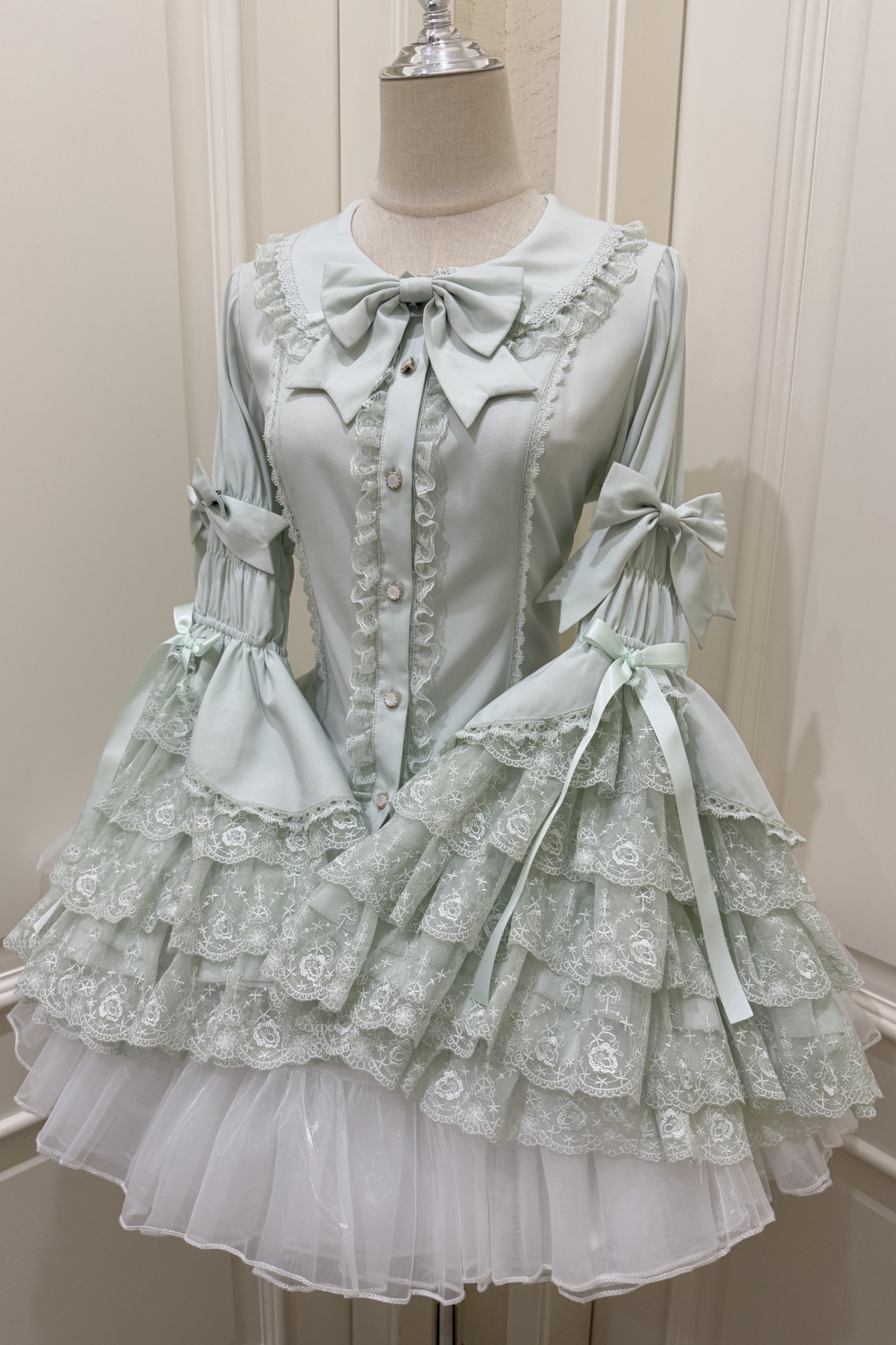 プリンセスリボンフリルスリーブシャツ