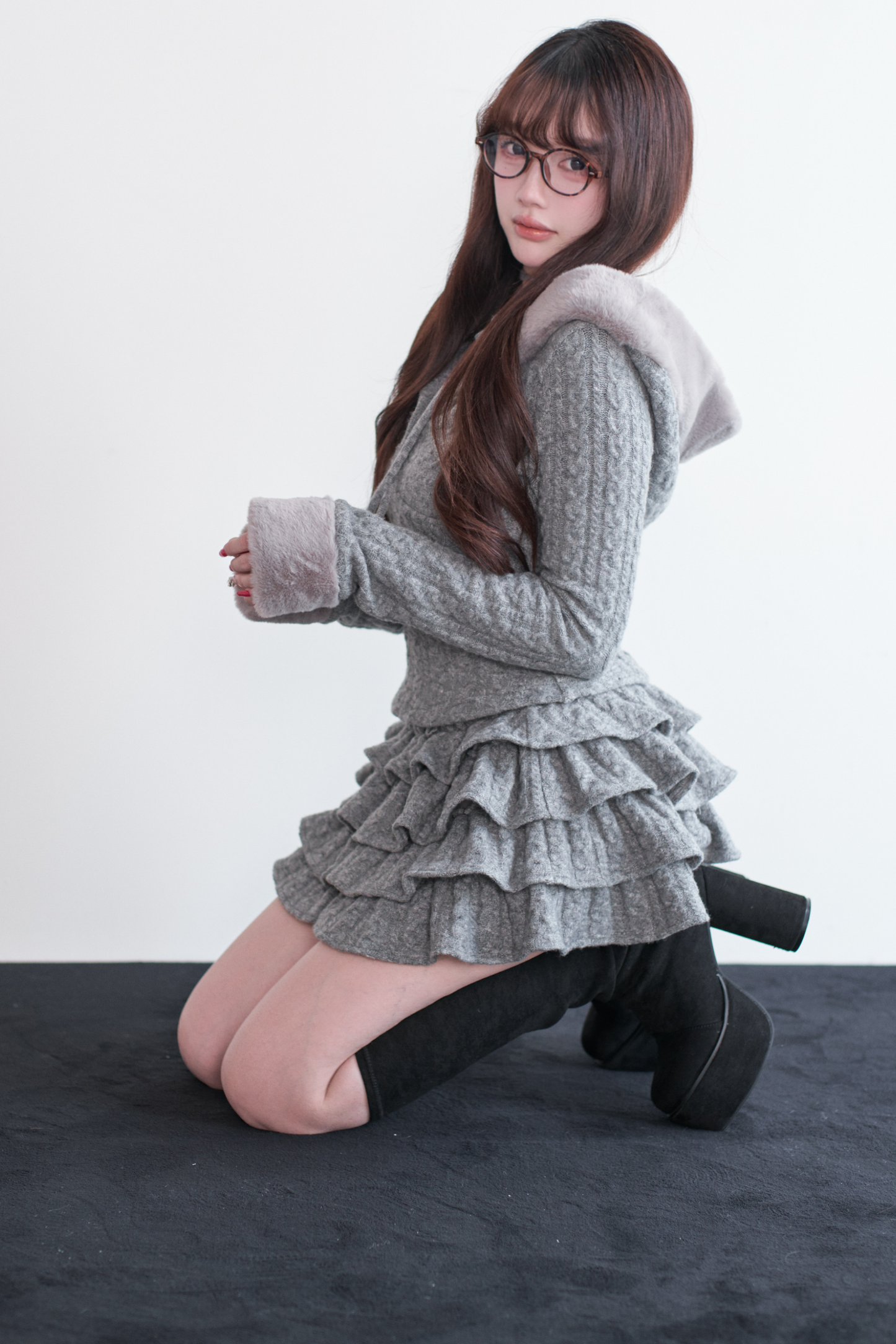 ケーブルニットトップス+ティアードスカート