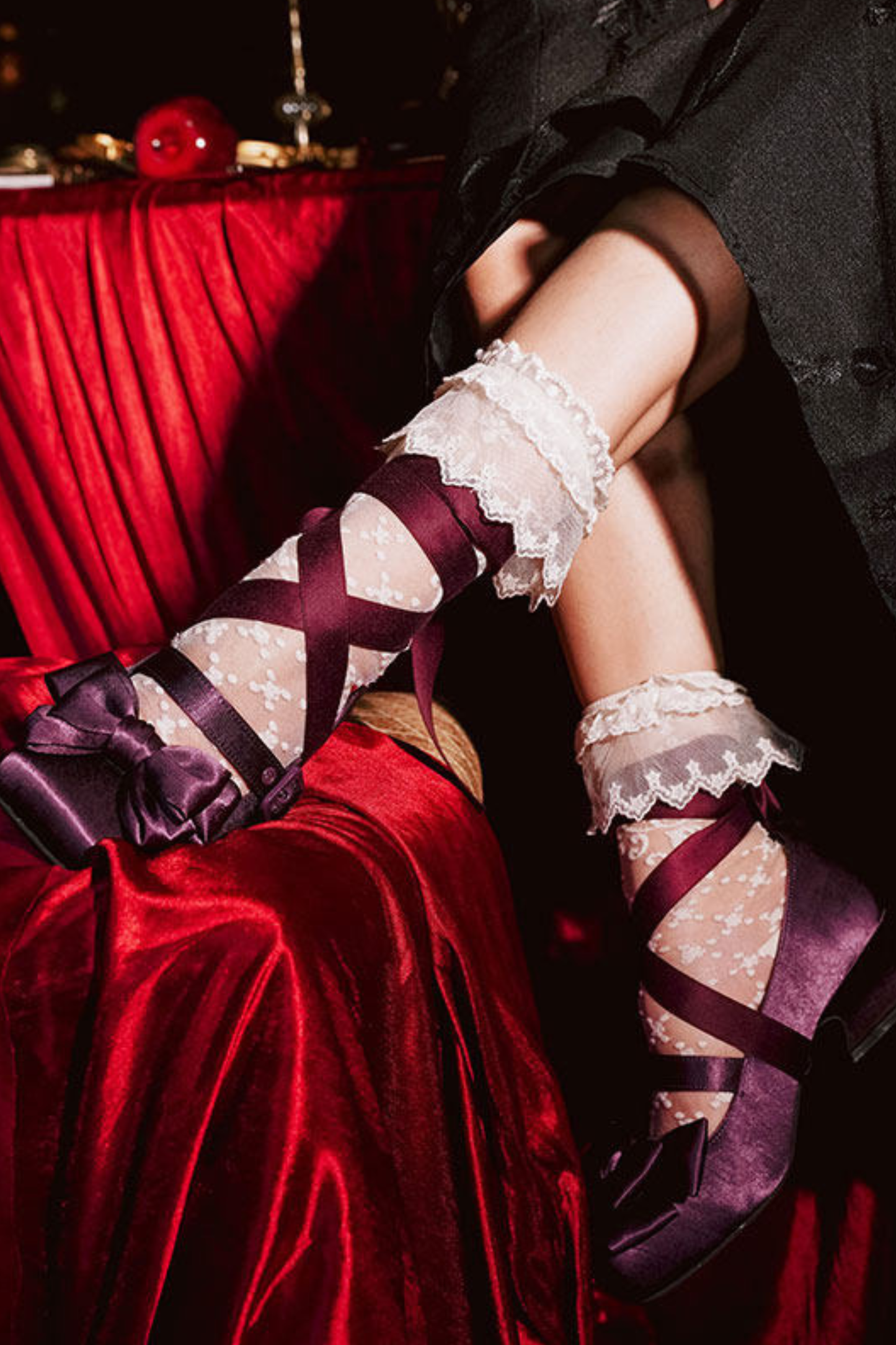 レースアップリボンサテンスクエアトゥシューズ