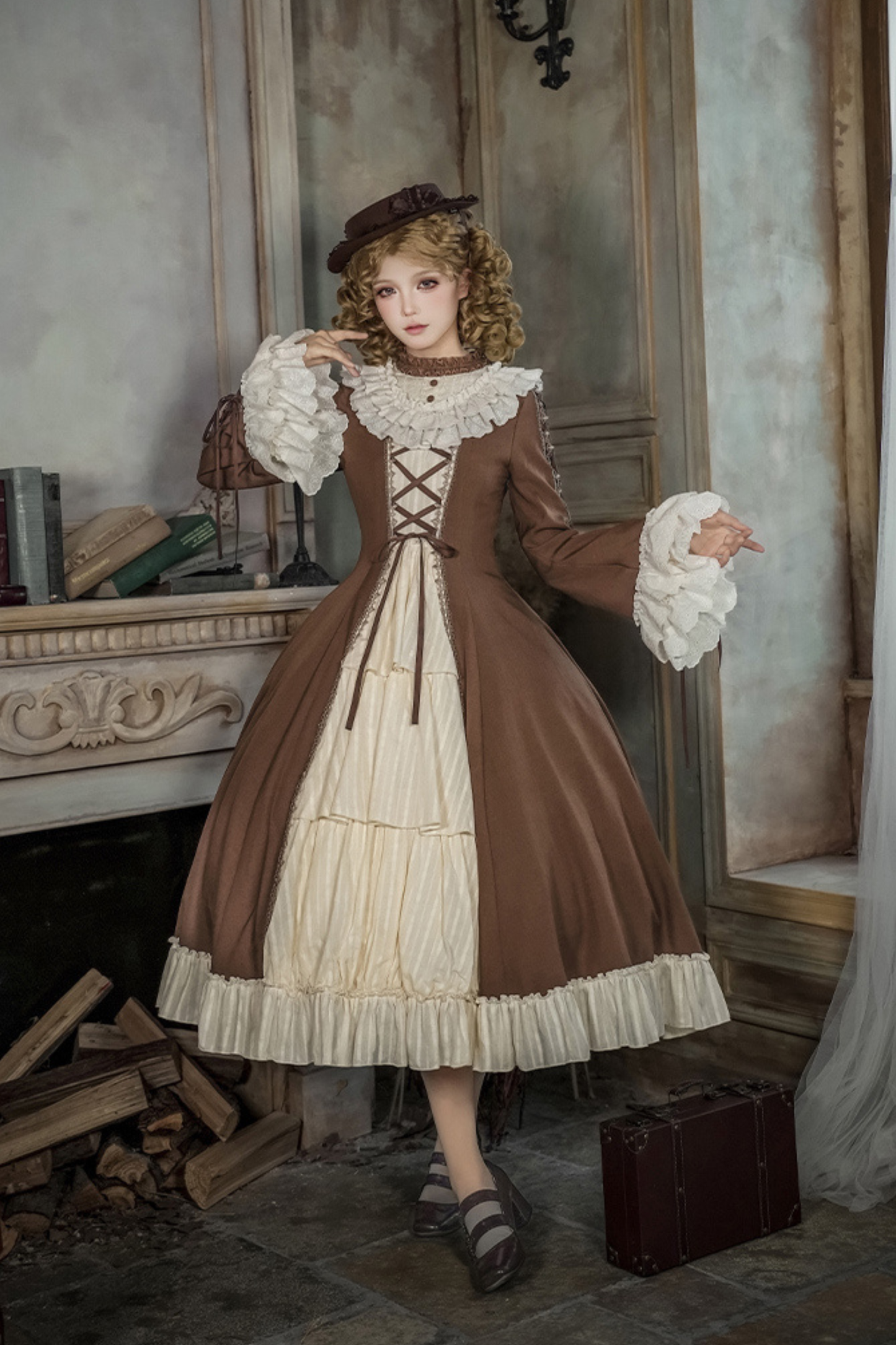 レーススタンドカラーフレアスリーブツインドールロリータドレス+カラー+ハット