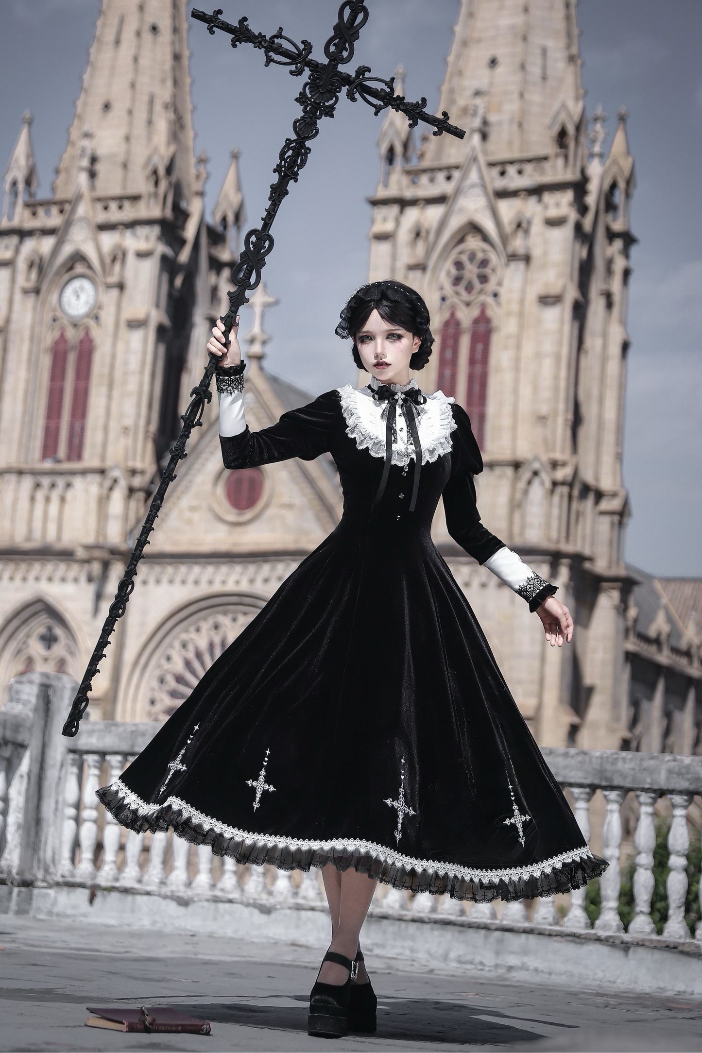 【3月1日予約締切】ムーンクロスジュリエットスリーブブラックベルベットゴシックドレス＋アクセサリー