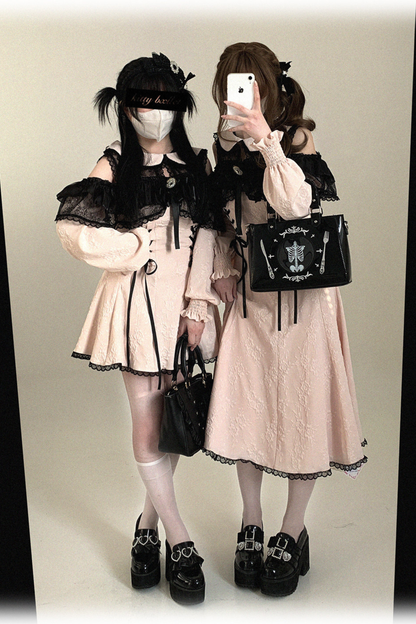 오프숄더 레이스업 레이스 원피스