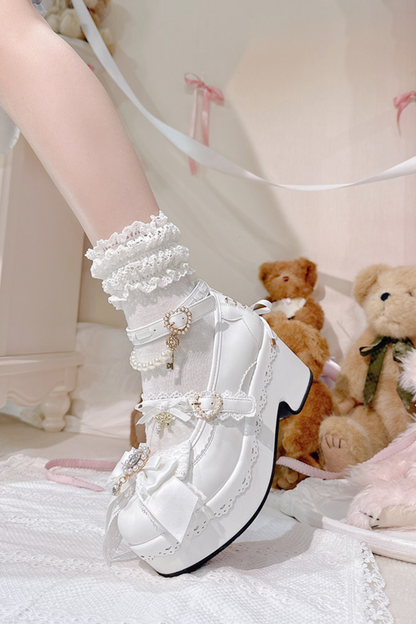 Chaussures à lacets au style doux et féminin