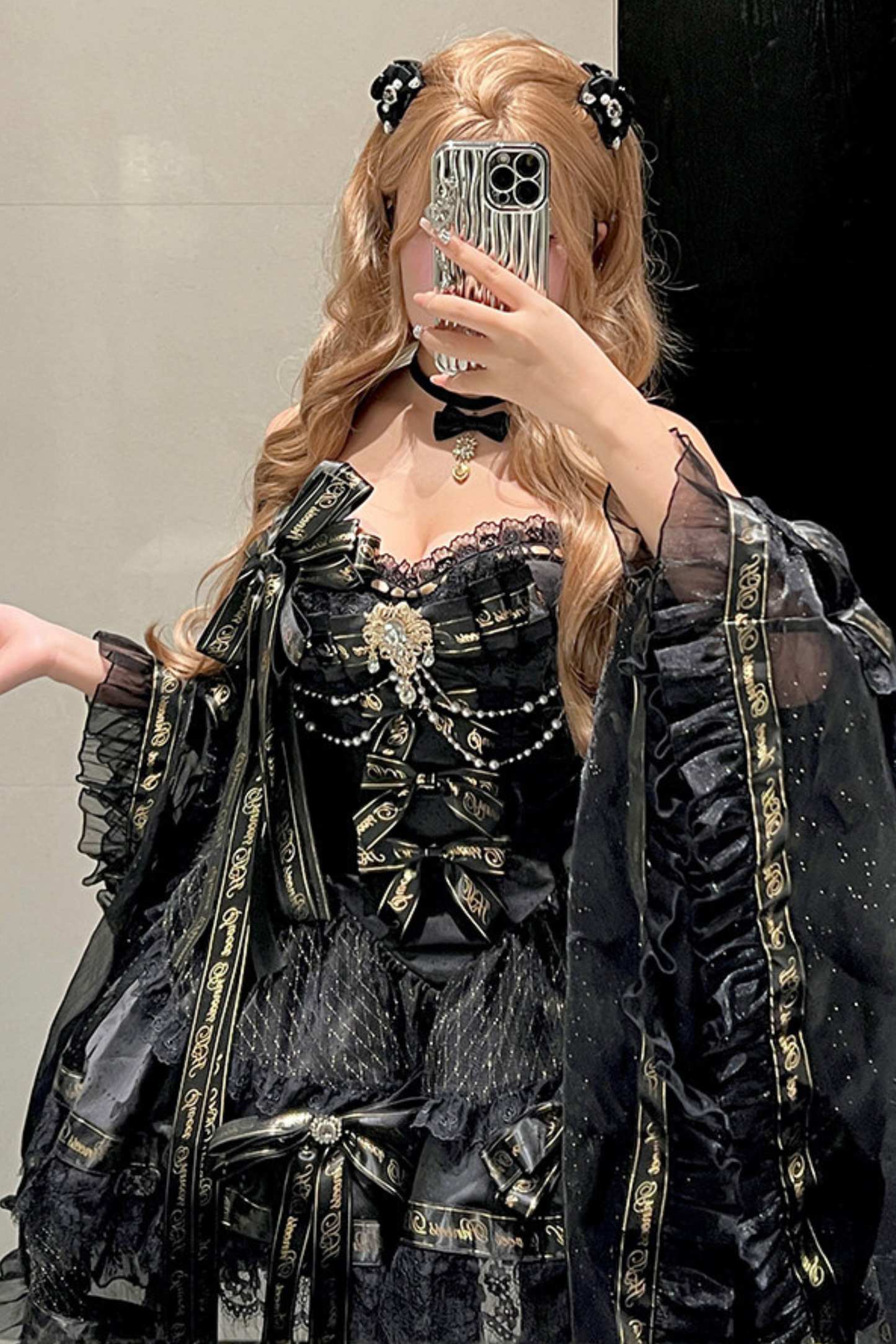 ゴールデンゴシックドレス+チョーカー+スリーブ+バッジ