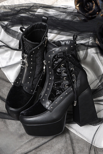 [Vorbestellung bis 18. März] Gothic-Puppen-Schleifen-Stiefeletten