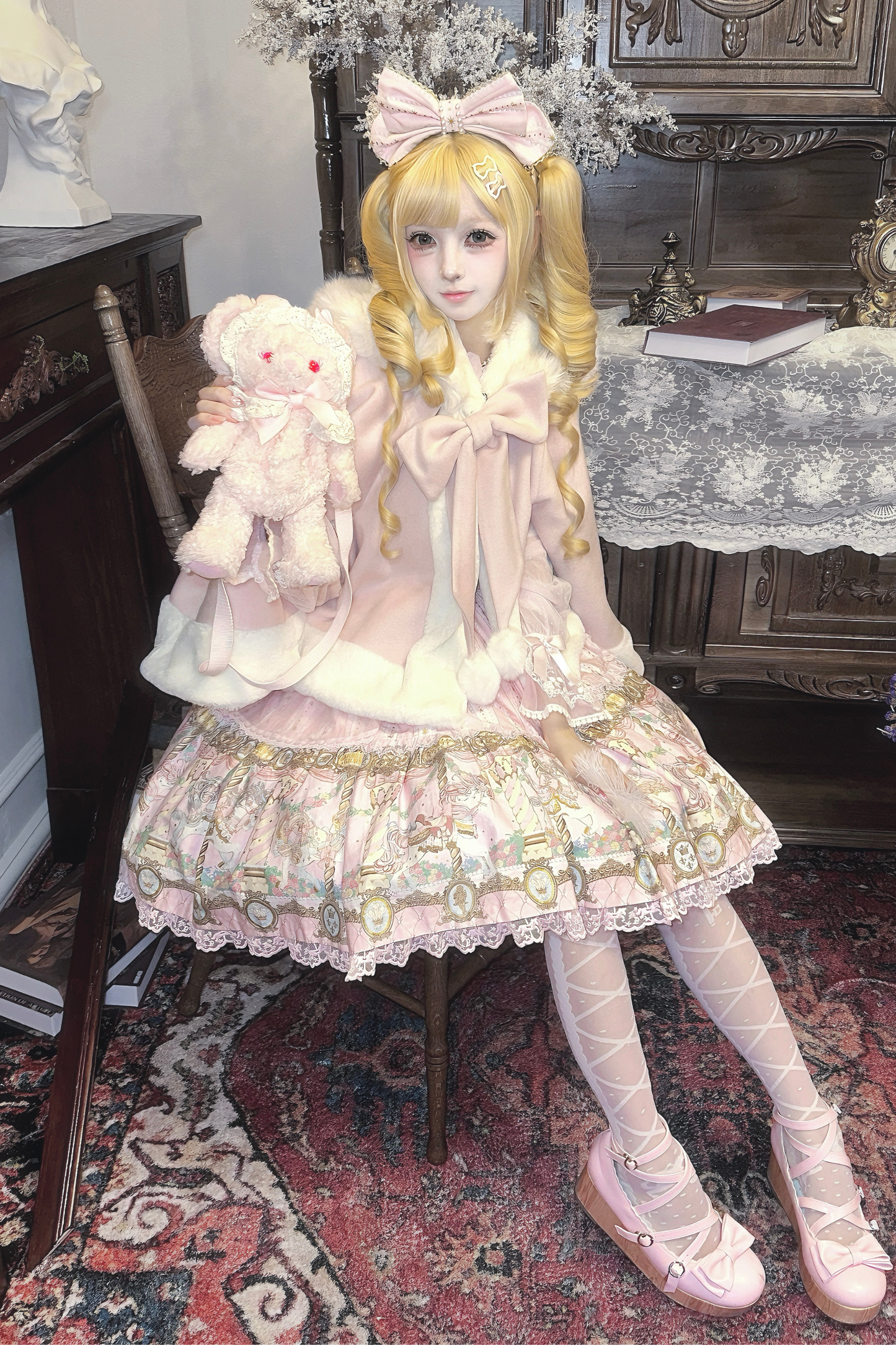 ファーバニーフードマント