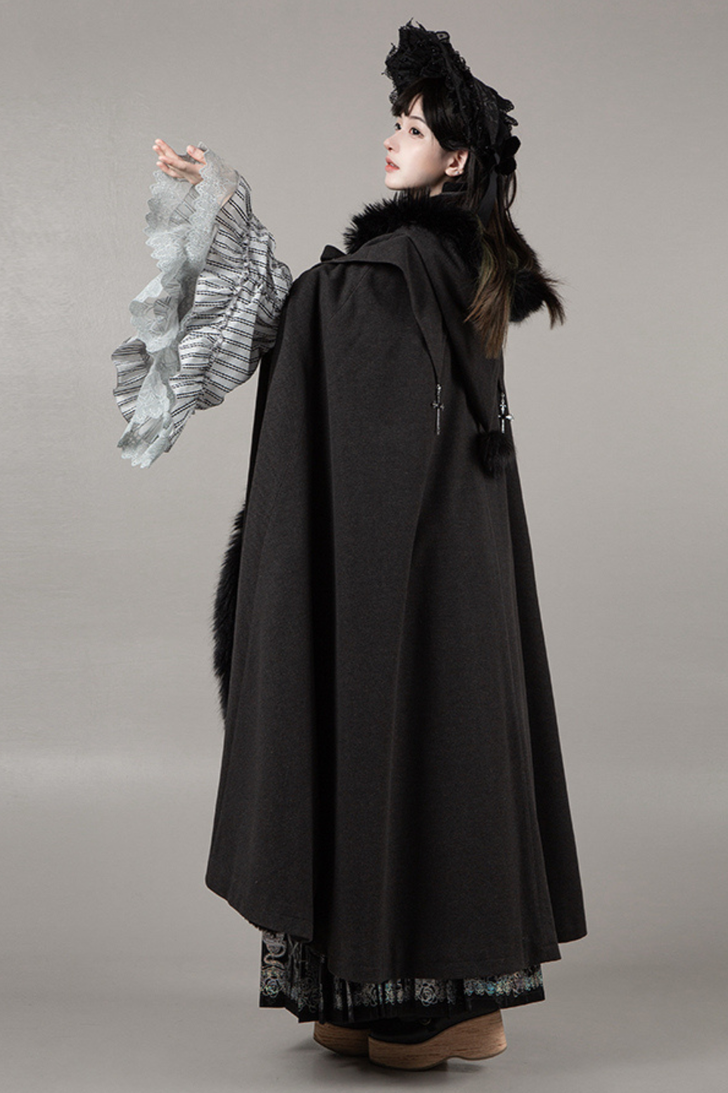 ダークゴシックフリースフードマント