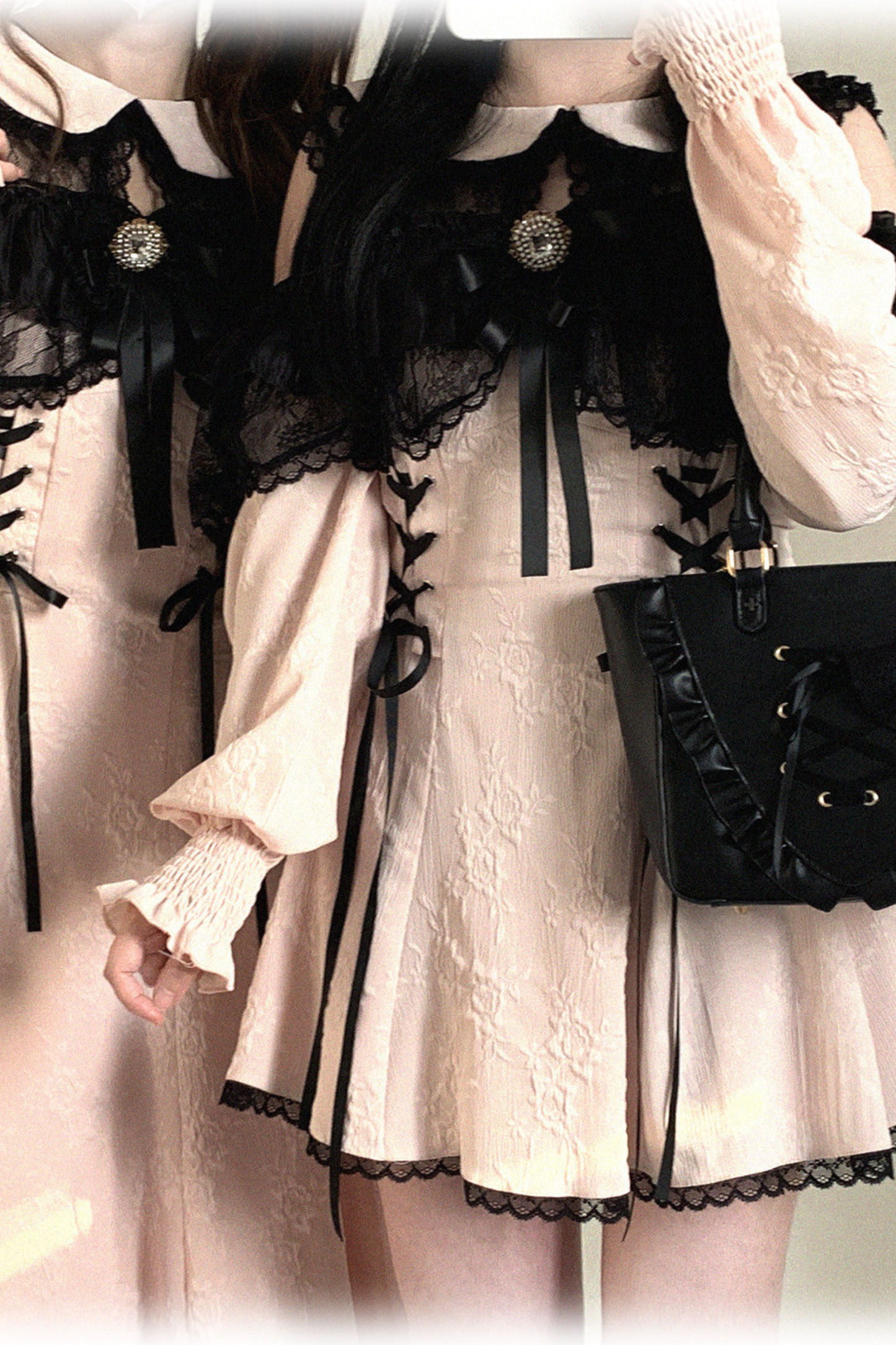 오프숄더 레이스업 레이스 원피스