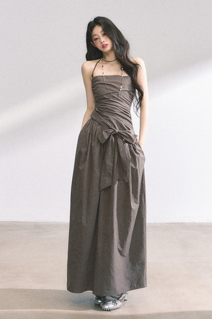 ホルターネックロングドレス