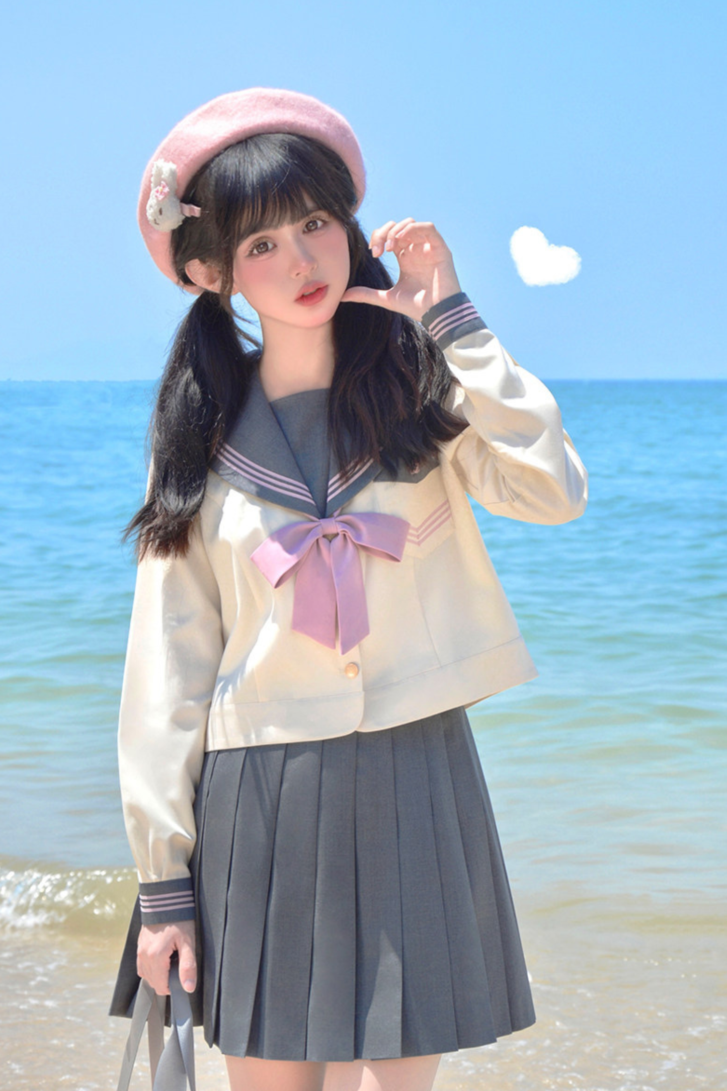 Matrosen-Oberteil + Plisseerock + Socken + Gürtel + Schleife