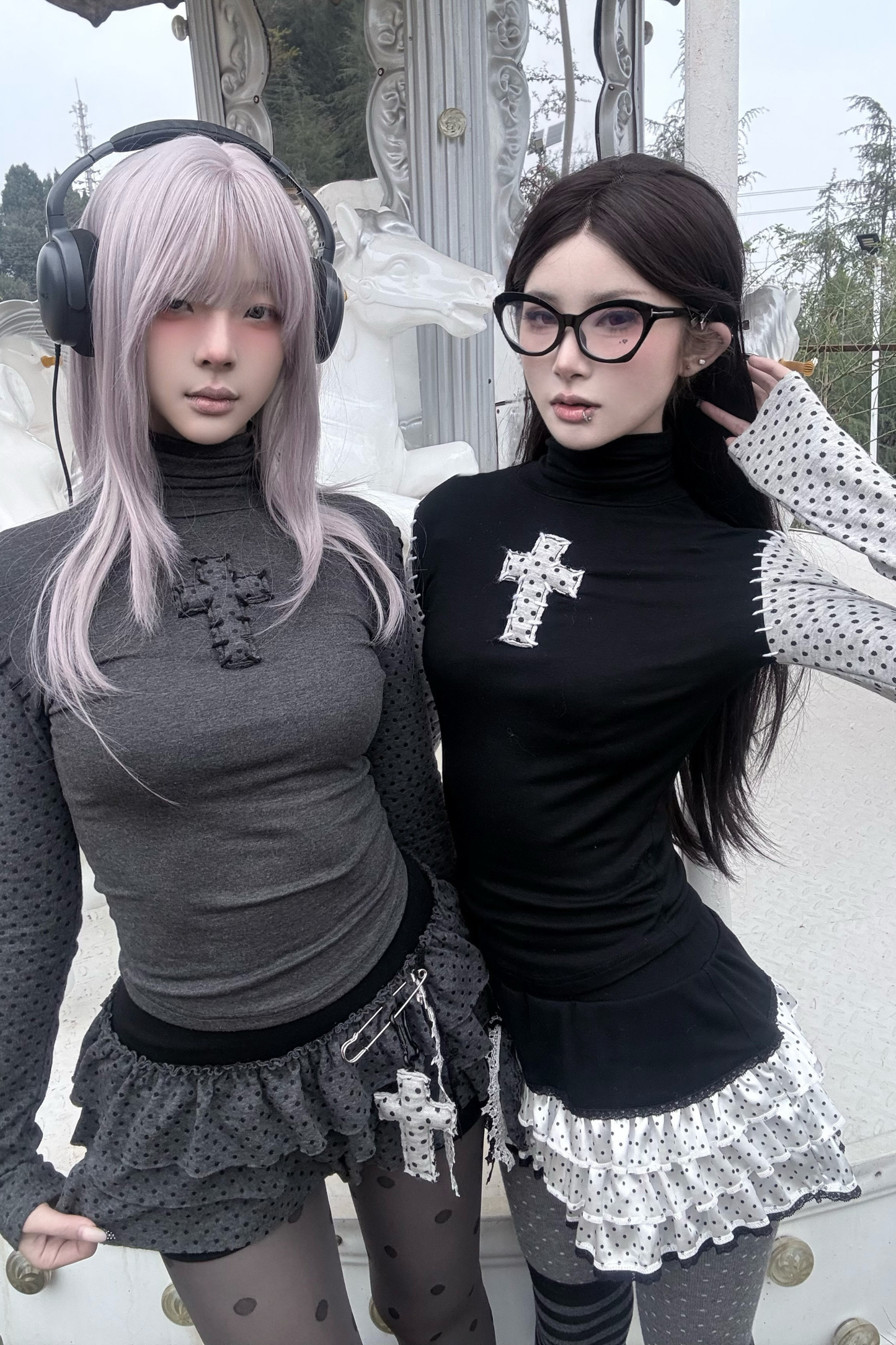 クロスドットタートルネックトップス+スカート+ペンダント