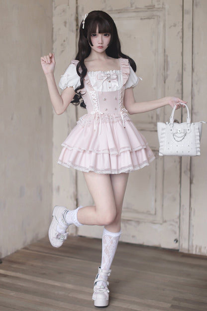 Ecomi Satin-Lagenkleid