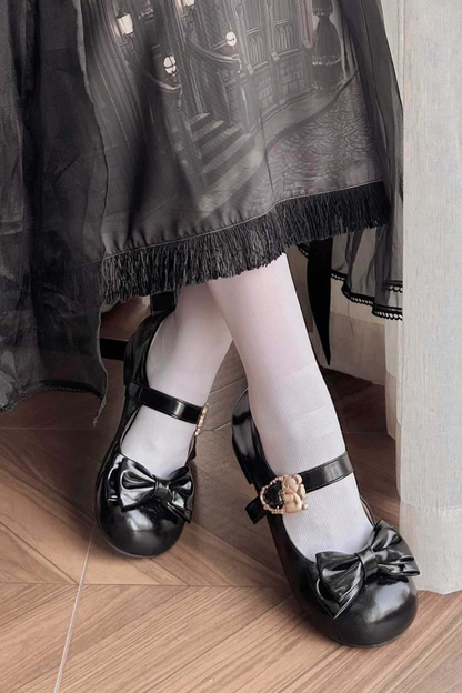 Glossy Sheep Bowknot Shoes