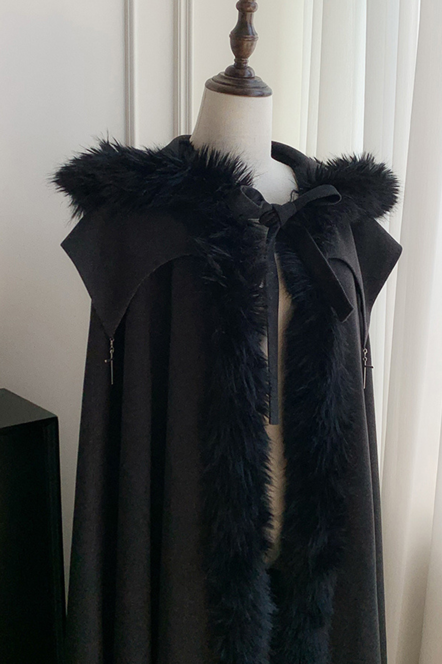 ダークゴシックフリースフードマント