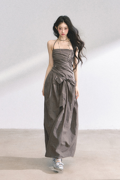 ホルターネックロングドレス