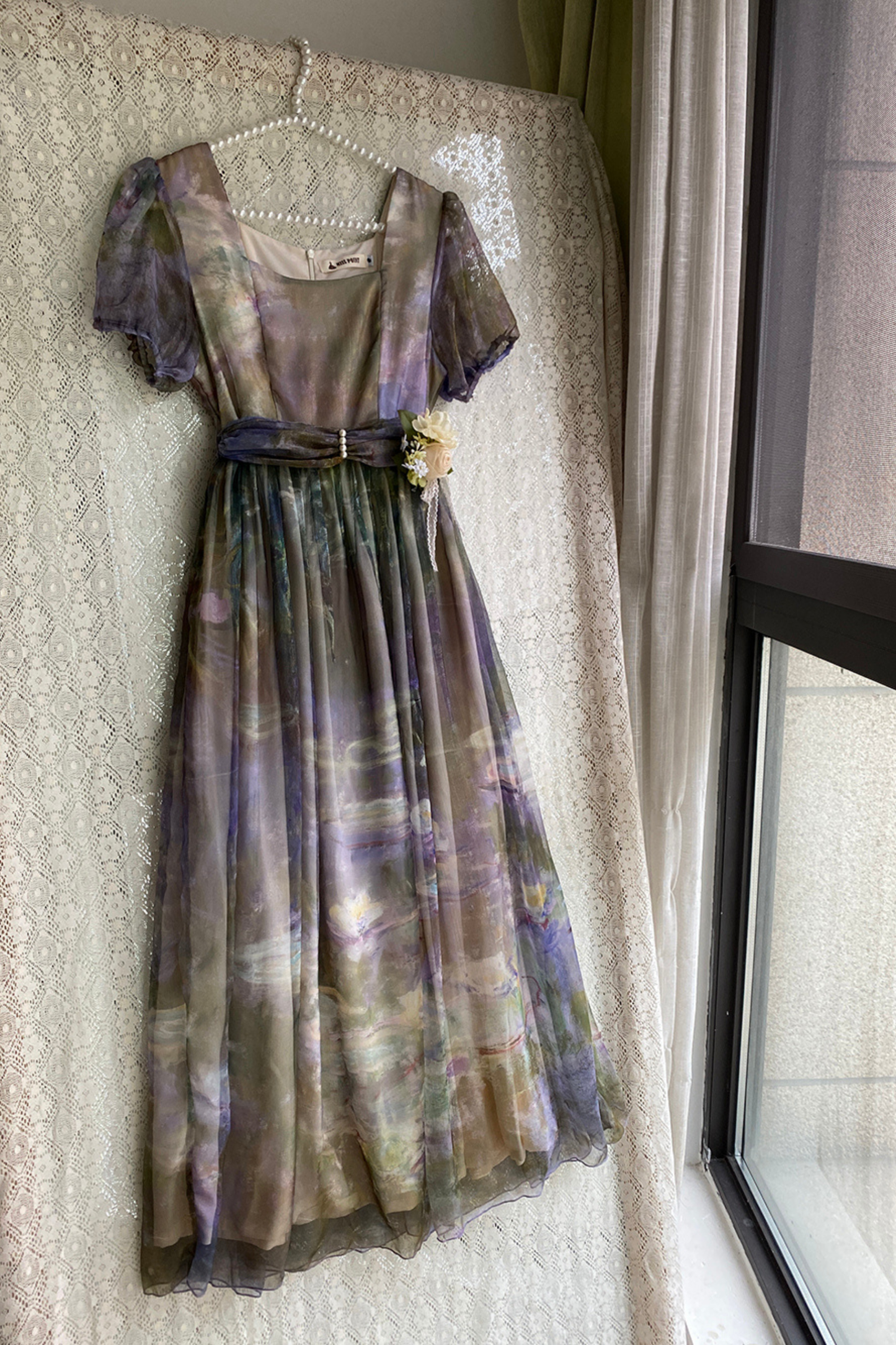 マーブルアートハイウエストマークロリータドレス