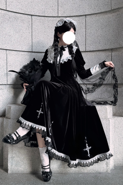 【3月1日予約締切】ムーンクロスジュリエットスリーブブラックベルベットゴシックドレス＋アクセサリー