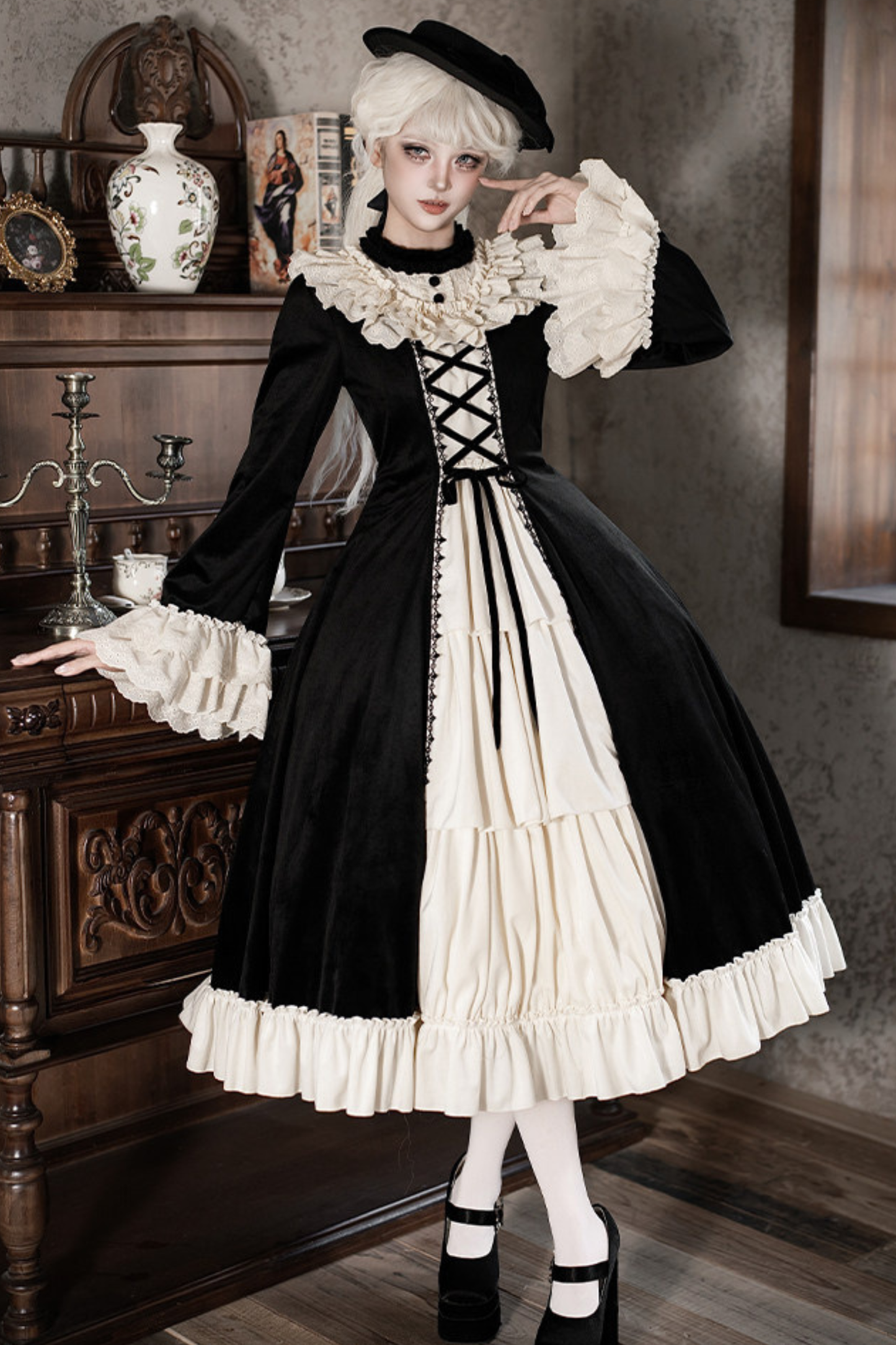 クラシカルエレガントドレス+カラー+リボン+ハット