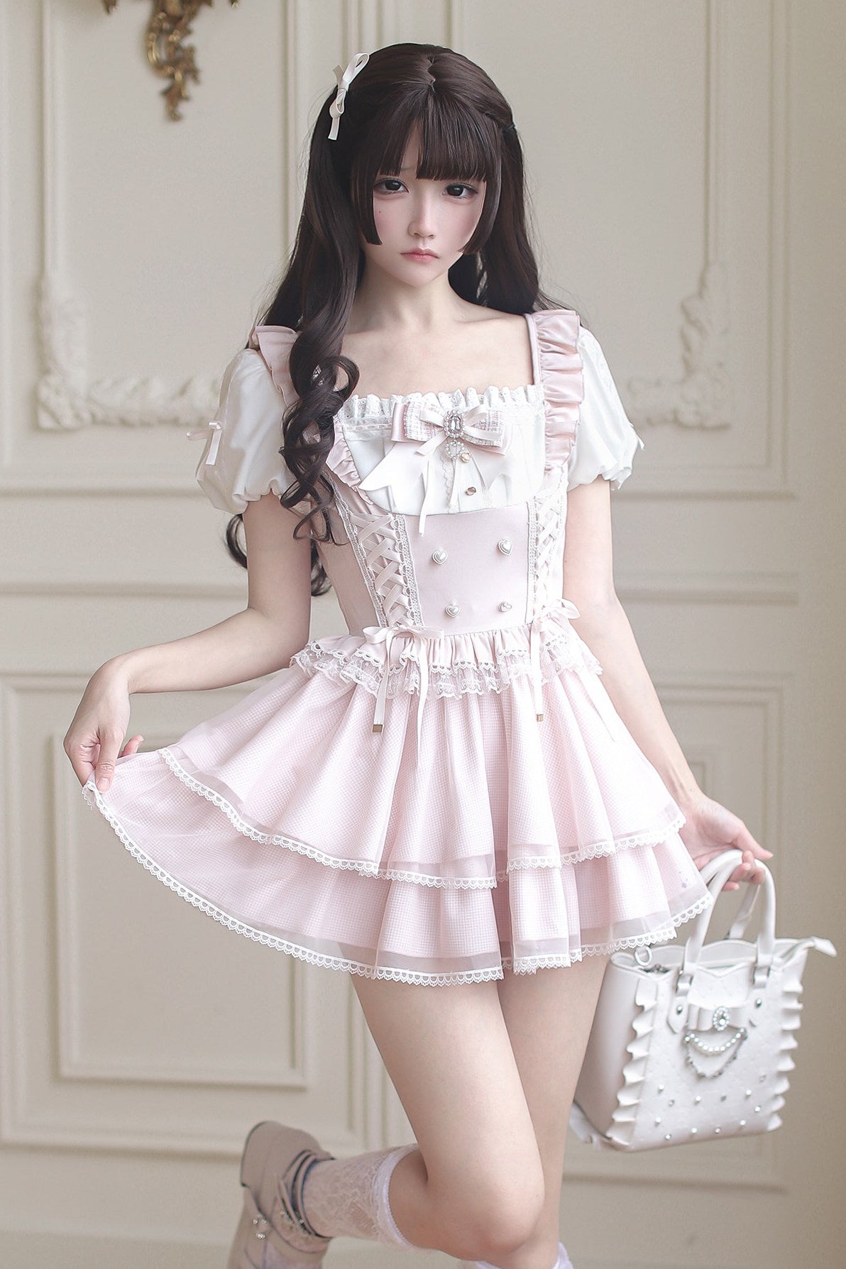 Ecomi Satin-Lagenkleid