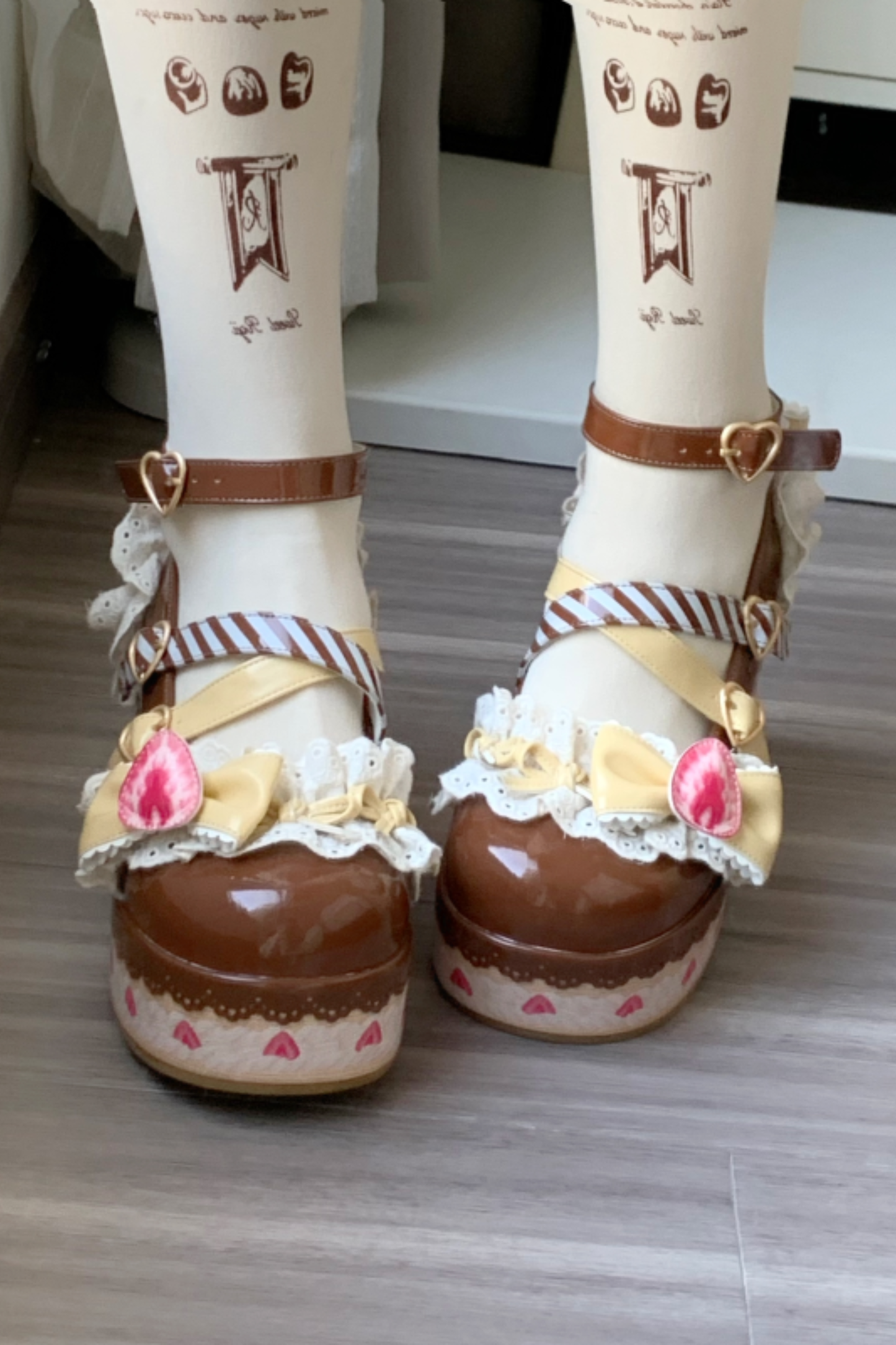 ストロベリーリミテッドロリータシューズ