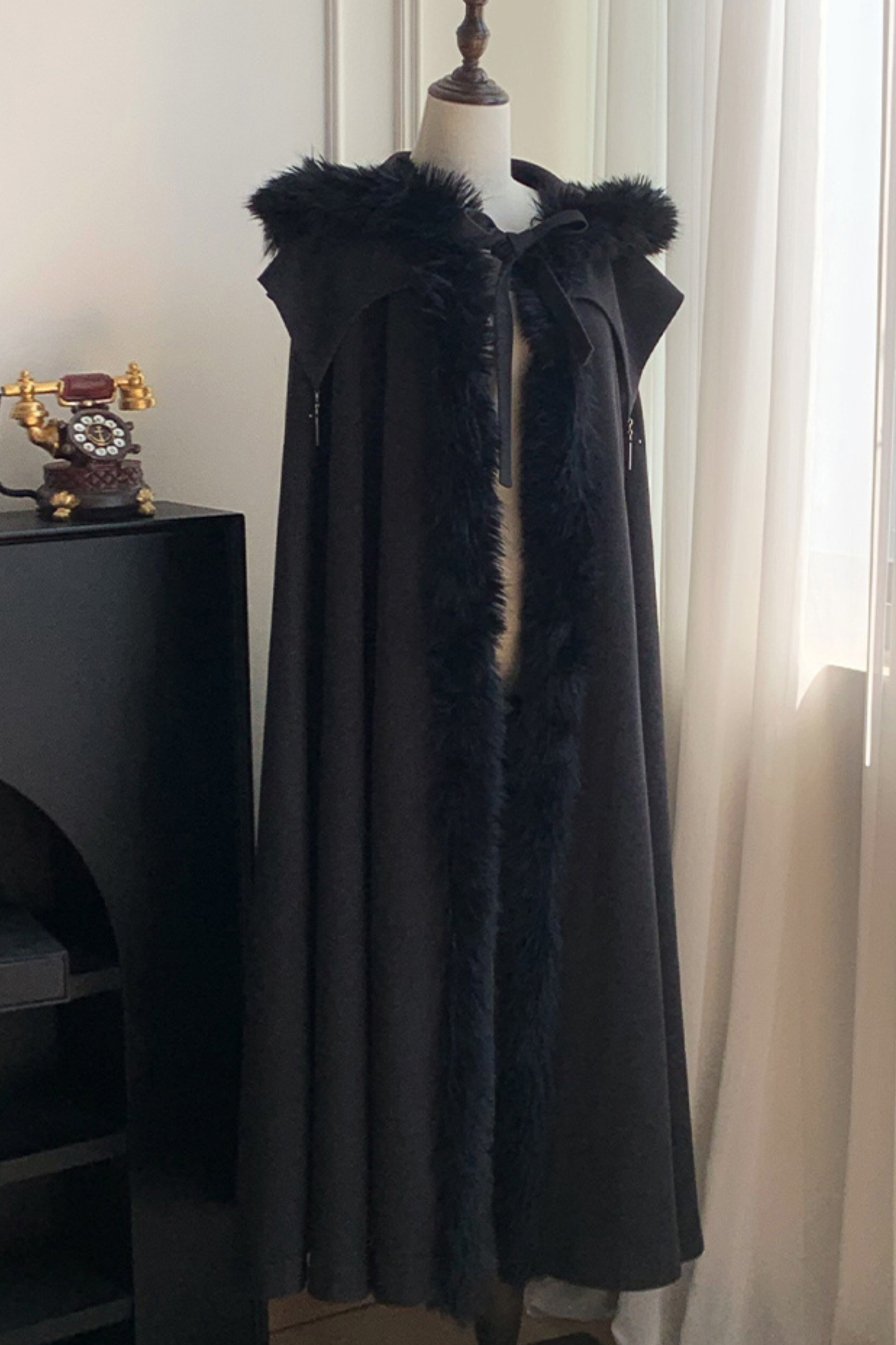 ダークゴシックフリースフードマント