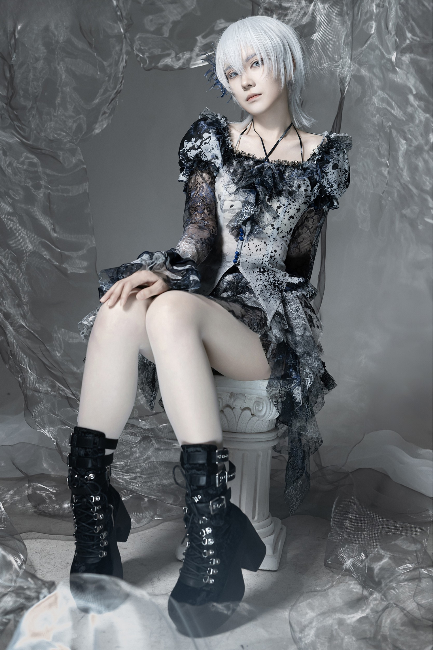 【12月10日予約締切】Bloodstainedスクエアホルターネックフレアスリーブトップス