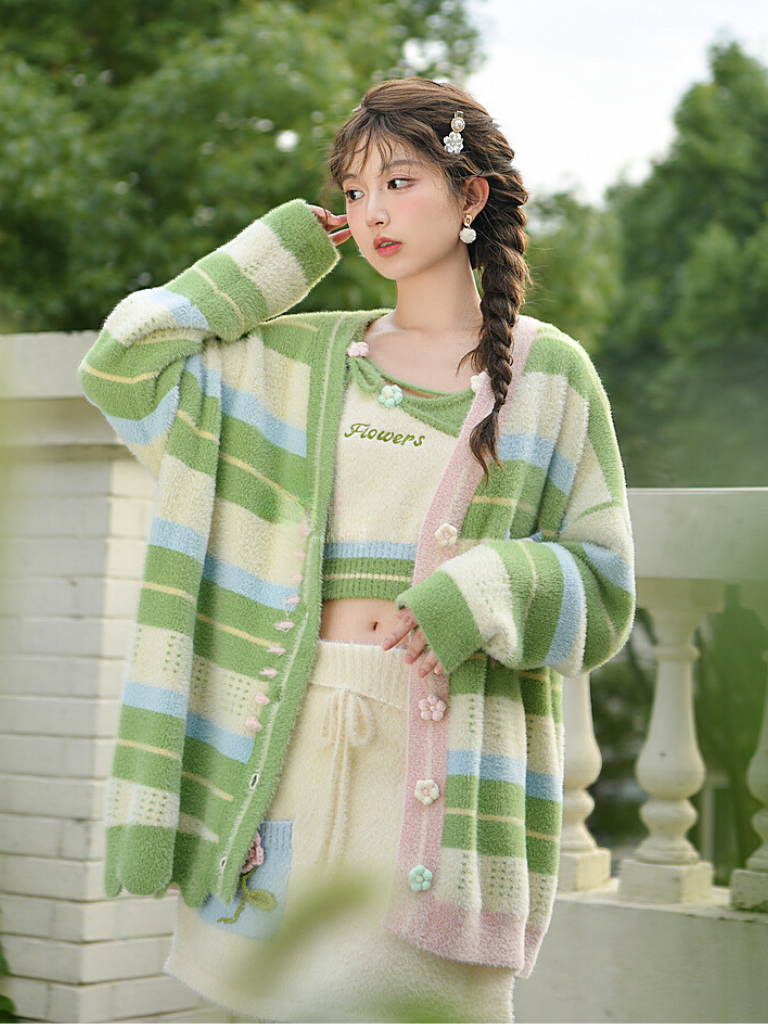 Striped cardigan + fur vest + flower skirt