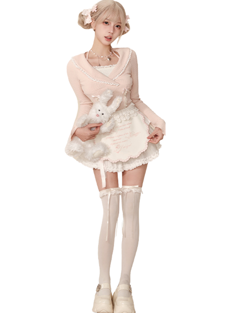 粉色人造纤维两件套上衣 + 缎面高腰裙