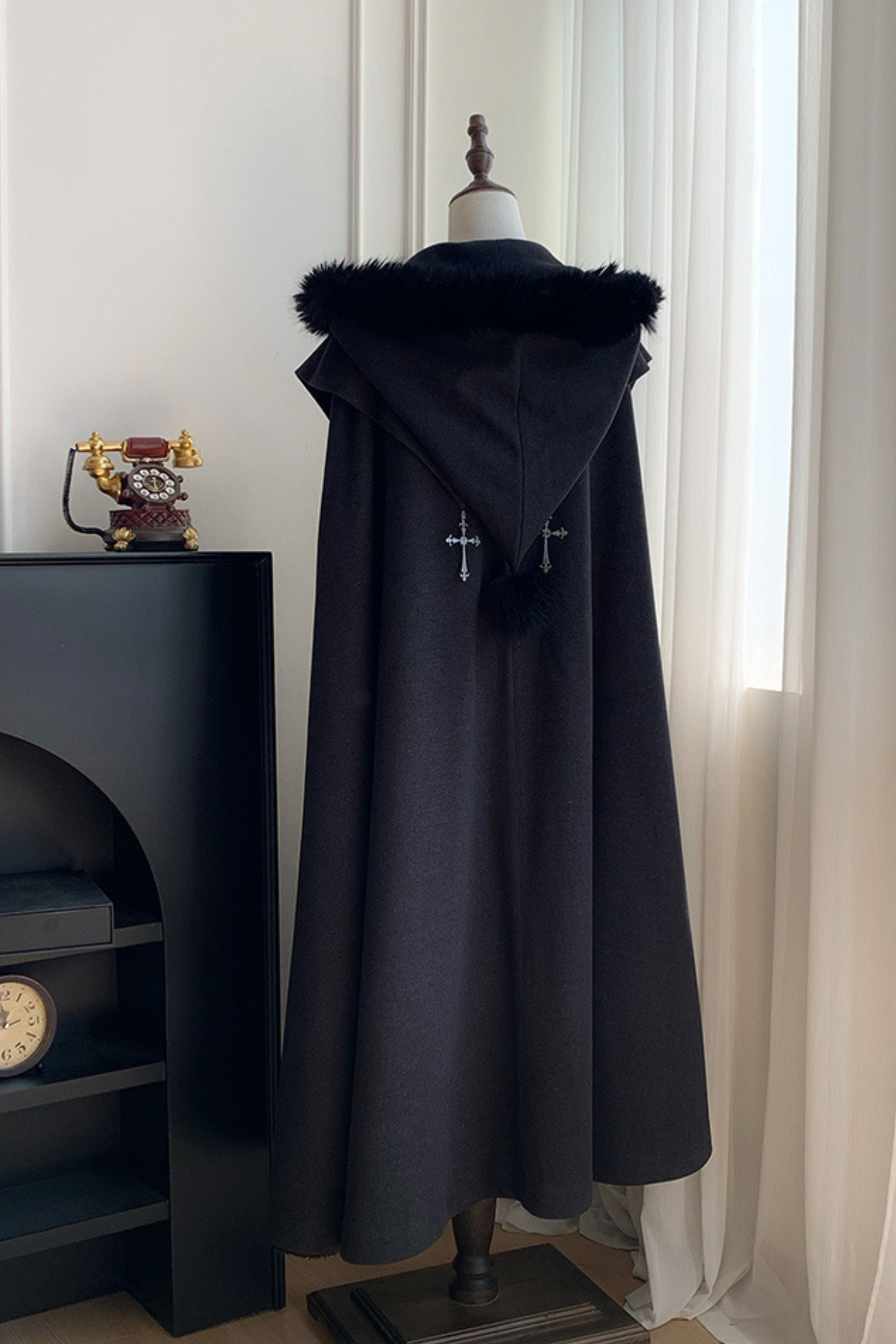 ダークゴシックフリースフードマント