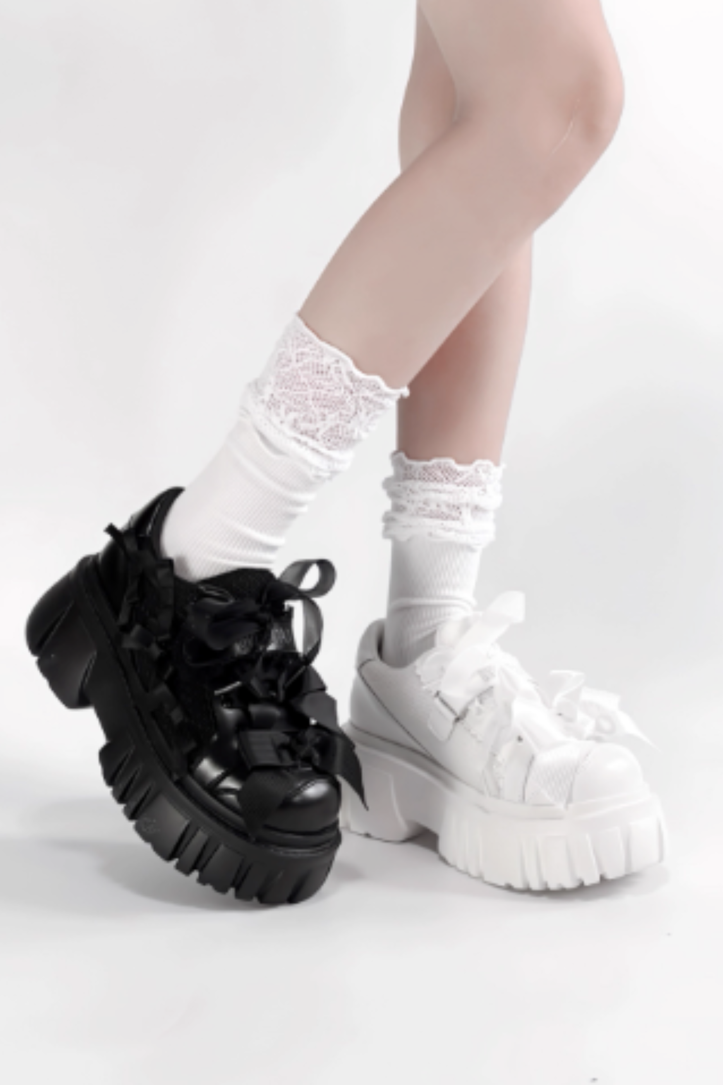 【12月8日予約締切】ブラックホワイトリボンエンジェルプラットフォームパンクサブカルスニーカー