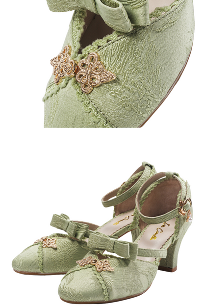 Round Chinese-Style Wedding Shoes