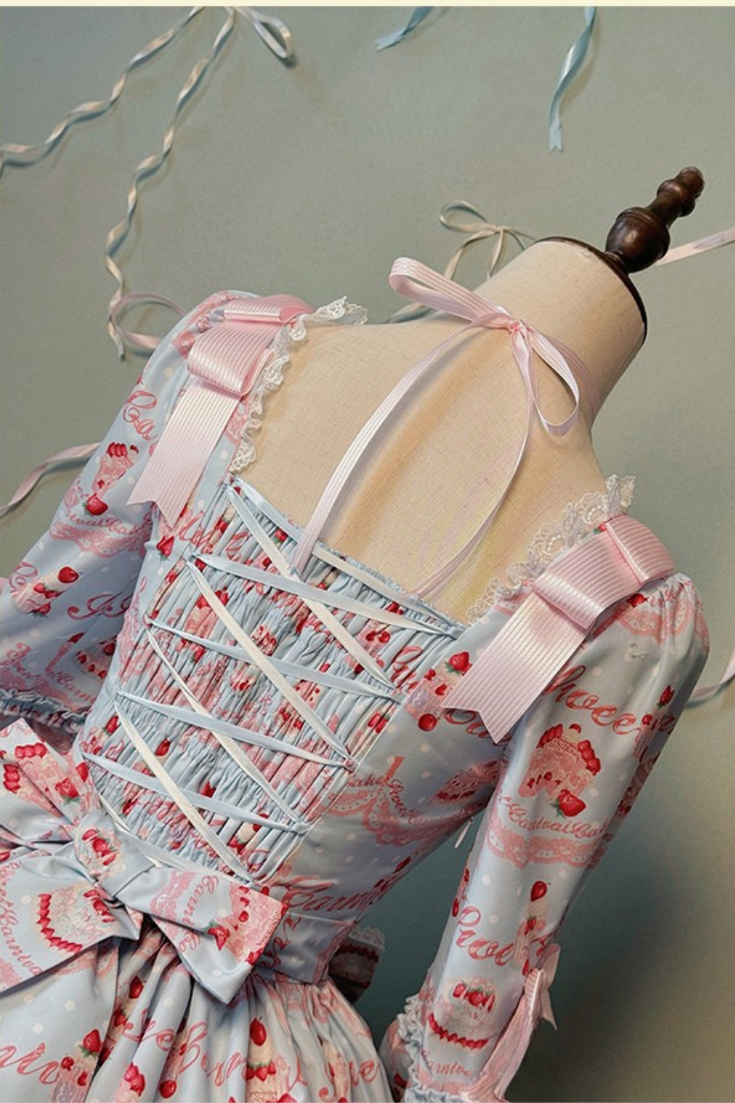 [Pre-order Deadline: July 8] Strawberry Doll Ribbon Dress