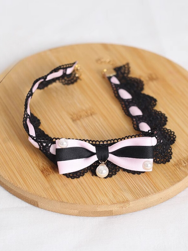 Dark lace ribbon necklace