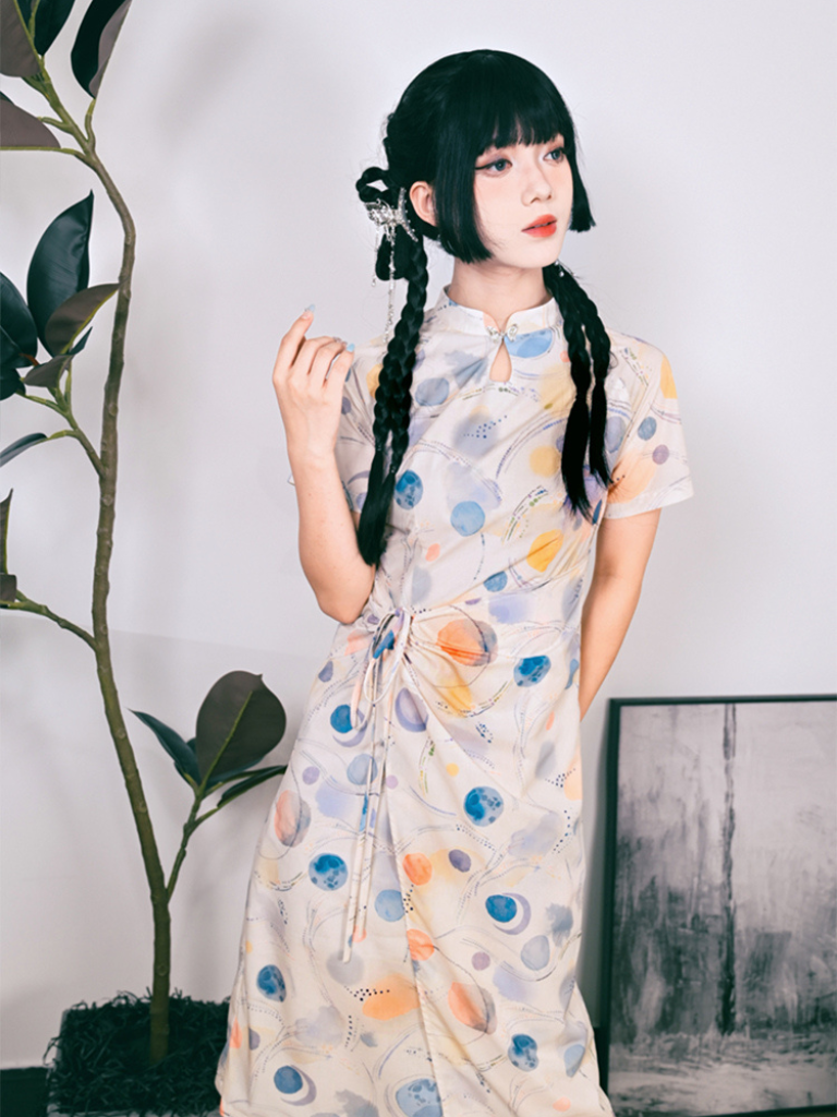 Colorful Retro Dot Medium Chinese Dress