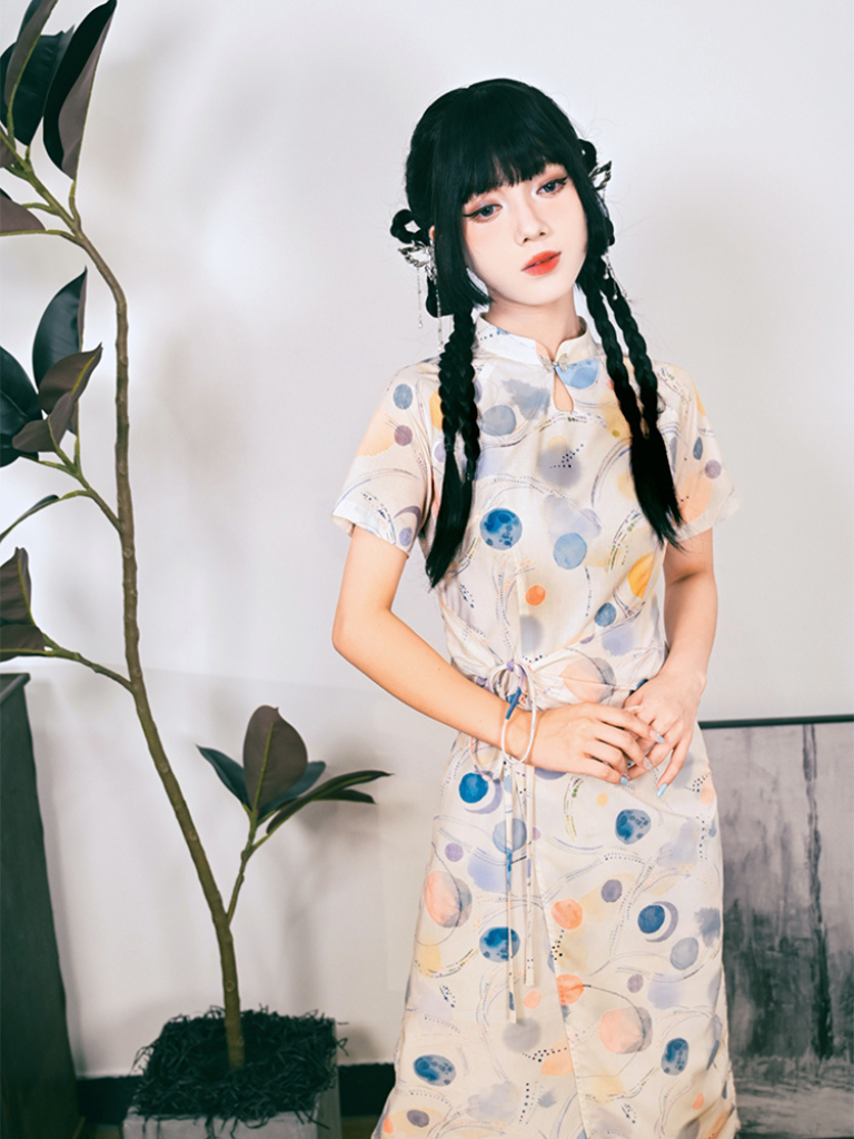 Colorful Retro Dot Medium Chinese Dress